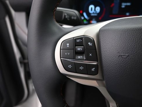 New 2026 Ford Explorer Active image 7