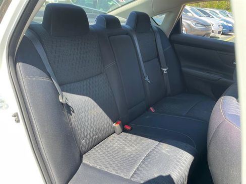 Used 2016 Nissan Altima 2.5 S w/ Power Driver Seat Package FWD image 13