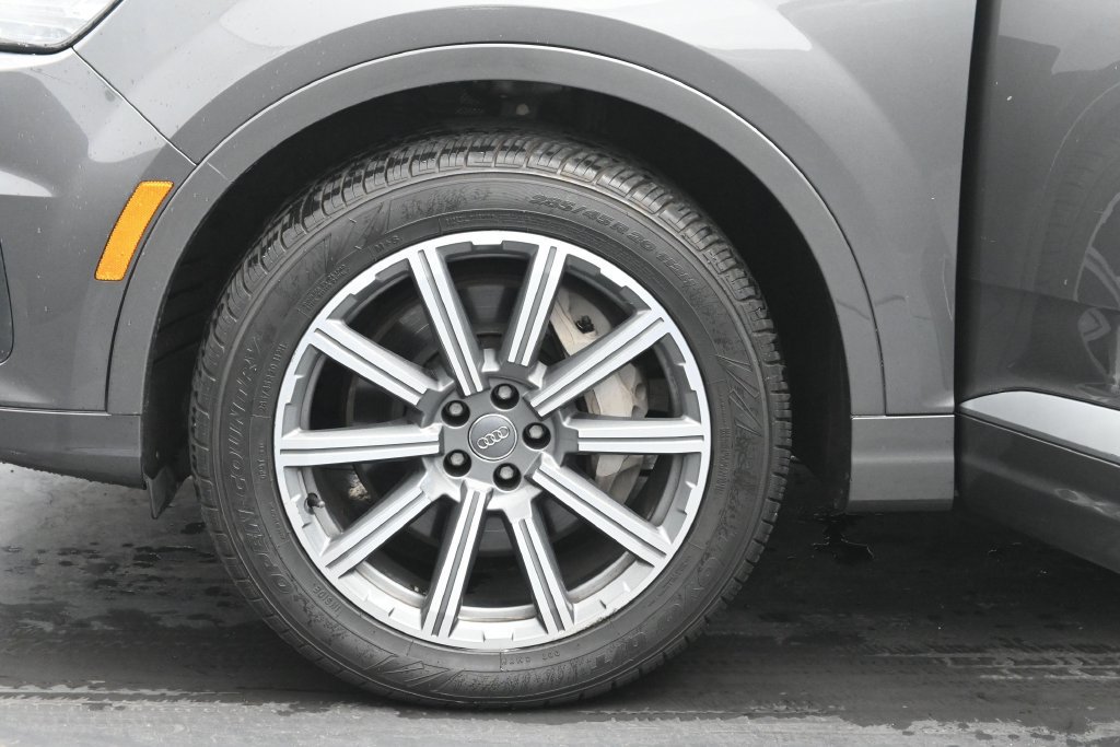 Used 2018 Audi Q7 3.0T Prestige AWD/4WD image 31