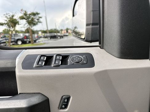 Used 2015 Ford F150 XLT RWD image 11