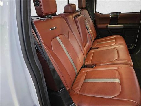 Used 2018 Ford F150 Platinum w/ Equipment Group 701A Luxury image 21