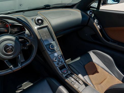 Used 2014 McLaren MP4-12C Spider RWD image 63