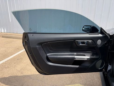 Used 2019 Ford Mustang GT Premium w/ Equipment Group 401A RWD image 20