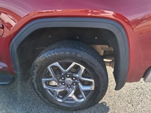 Used 2022 GMC Sierra 1500 SLT w/ SLT Premium Package image 5