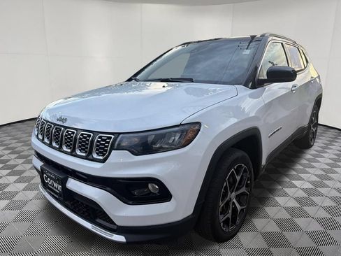 Used 2024 Jeep Compass Limited AWD/4WD image 3
