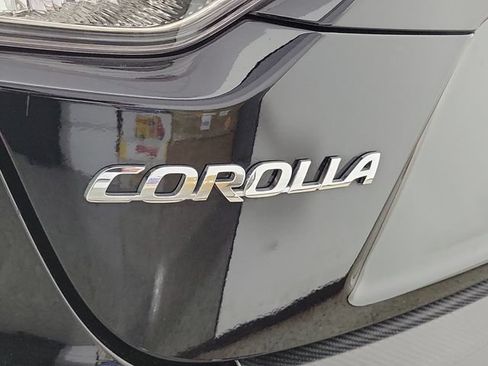 Used 2025 Toyota Corolla SE FWD image 9