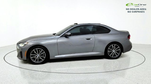 Used 2025 BMW 230i Coupe RWD image 4