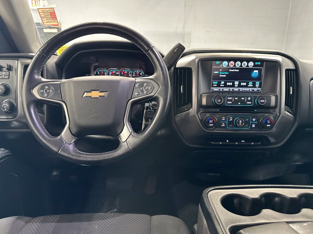 Used 2018 Chevrolet Silverado 1500 LT w/ All Star Edition AWD/4WD image 10