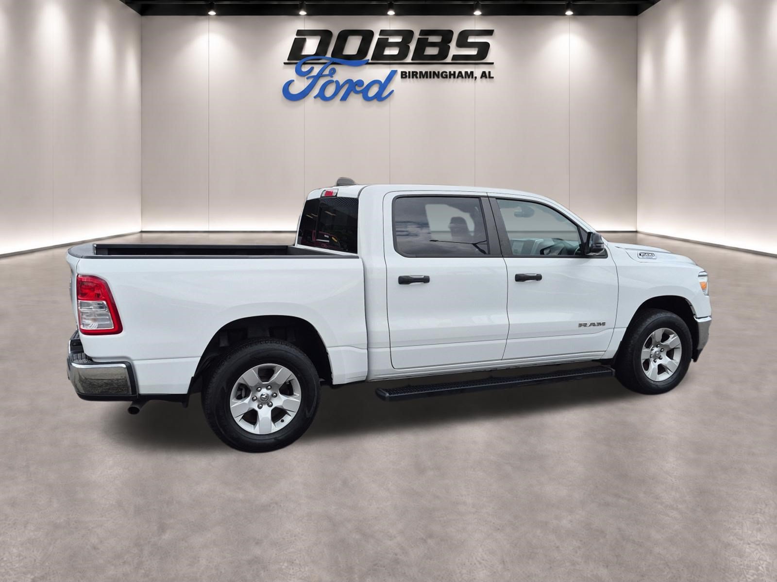 Used 2023 RAM 1500 Big Horn AWD/4WD image 4