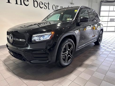 Used 2024 Mercedes-Benz GLB 250 4MATIC image 8