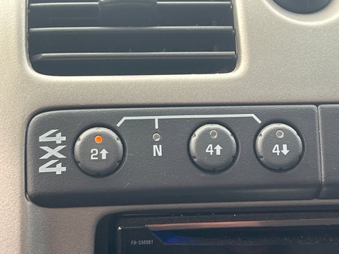 Used 2011 Chevrolet Colorado LT image 23