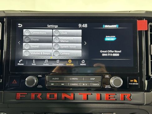 Used 2025 Nissan Frontier PRO-4X image 19