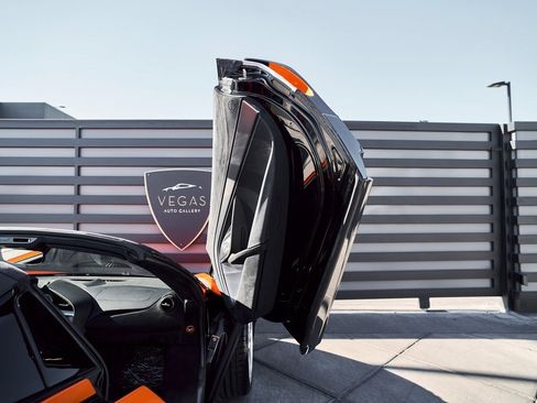 Used 2024 McLaren 750S Spider image 31