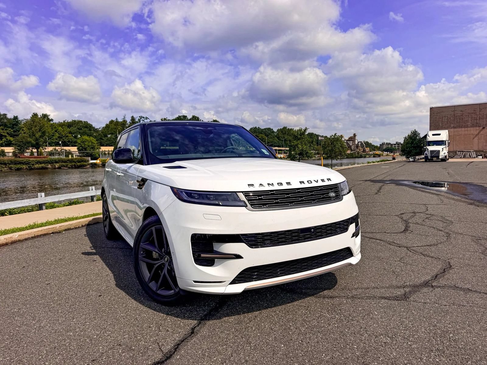 Used 2025 Land Rover Range Rover Sport Dynamic SE AWD/4WD image 50