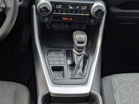 Used 2021 Toyota RAV4 XLE image 13