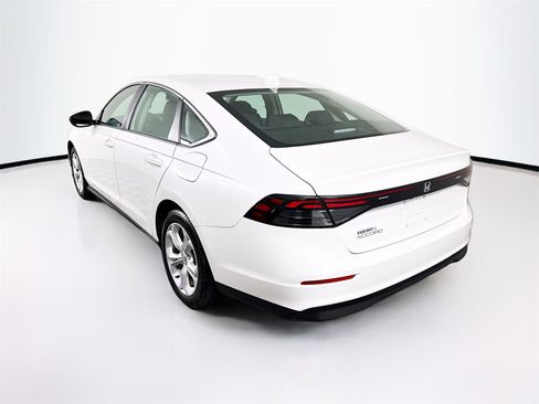 Used 2025 Honda Accord LX image 5