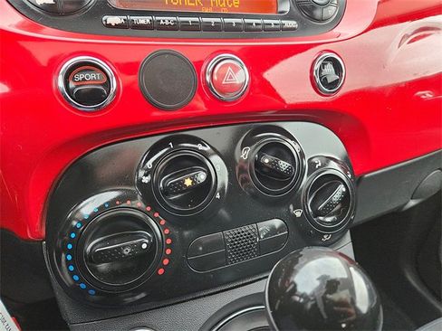 Used 2013 FIAT 500 Pop image 17