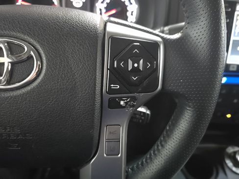 Used 2021 Toyota 4Runner Limited AWD/4WD image 21