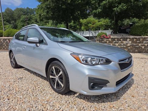 Used 2019 Subaru Impreza 2.0i Premium AWD/4WD image 1