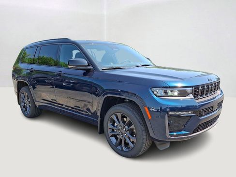 New 2026 Jeep Grand Cherokee L Limited AWD/4WD image 2