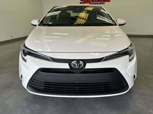 Certified 2026 Toyota Corolla LE FWD image 8