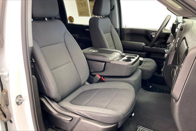 Used 2020 Chevrolet Silverado 2500 Custom w/ Custom Value Package AWD/4WD image 6