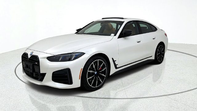 Used 2026 BMW 440i xDrive w/ Premium Package AWD/4WD image 3