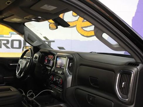 Used 2020 Chevrolet Silverado 1500 LT Trail Boss AWD/4WD image 12