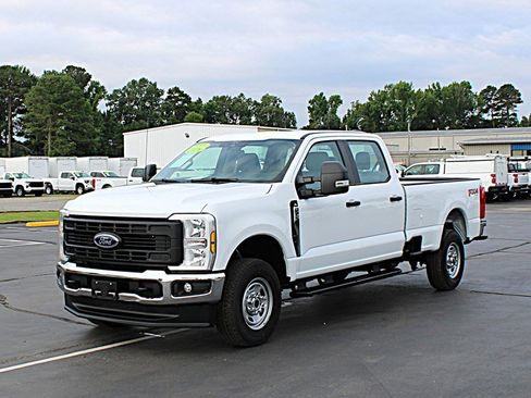 Used 2026 Ford F250 XL w/ XL Driver Assist Package AWD/4WD image 3