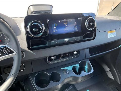 New 2025 Mercedes-Benz Sprinter 2500 image 6