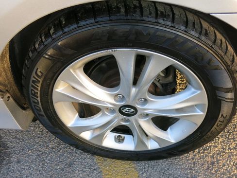 Used 2013 Hyundai Sonata Limited w/ Premium Pkg image 35