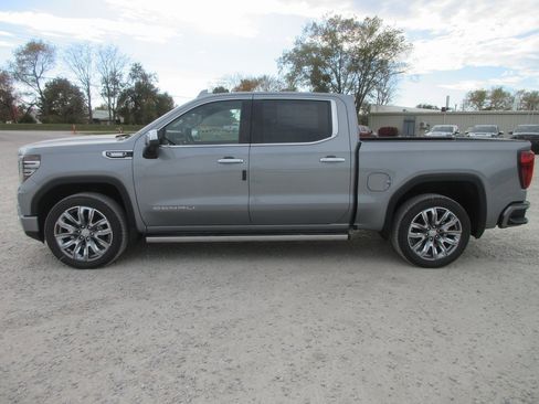 New 2026 GMC Sierra 1500 Denali w/ Denali Reserve Package image 8