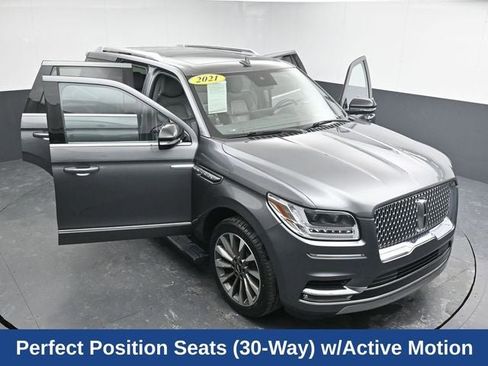 Used 2021 Lincoln Navigator Reserve w/ Luxury Package image 35