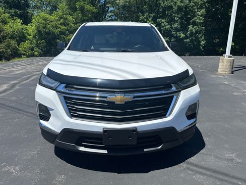 Used 2022 Chevrolet Traverse LS AWD/4WD image 8