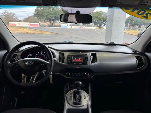 Used 2015 Kia Sportage LX image 9