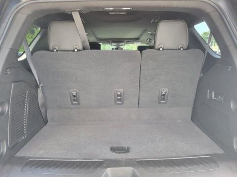 Used 2021 GMC Yukon SLT w/ SLT Premium Package RWD image 7