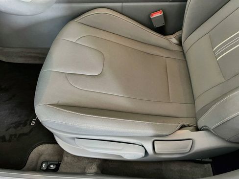 Used 2024 Hyundai Elantra SEL FWD image 19