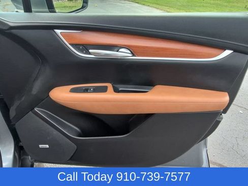 Used 2021 Cadillac XT5 Premium Luxury FWD image 34