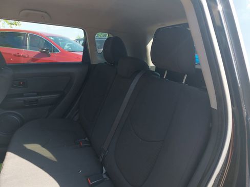 Used 2013 Kia Soul FWD image 14