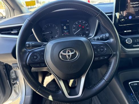 Used 2023 Toyota Corolla SE w/ SE Premium Package FWD image 16