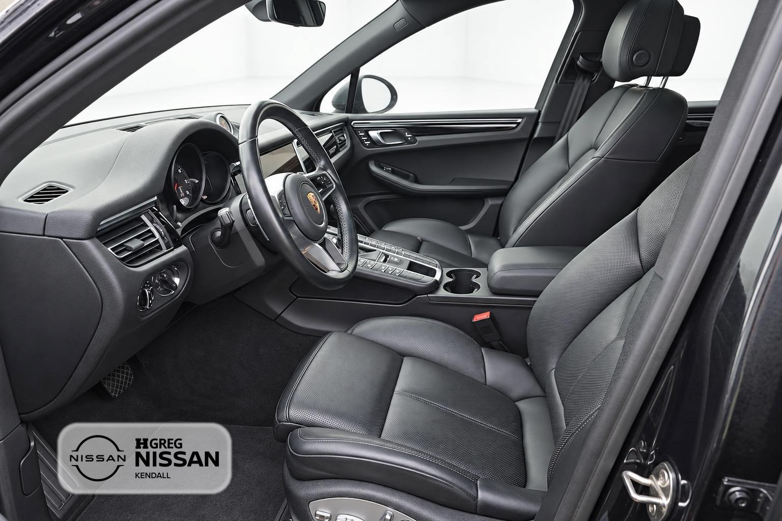 Used 2021 Porsche Macan AWD/4WD image 6