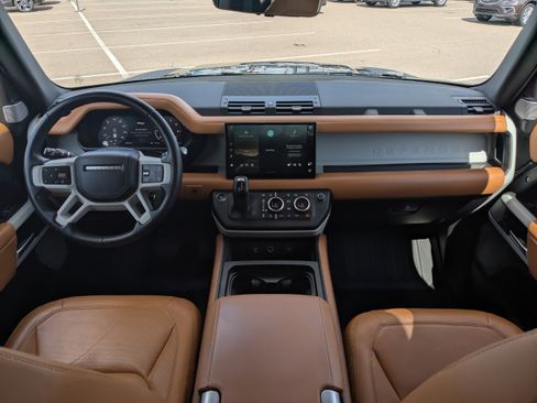 Used 2023 Land Rover Defender 130 First Edition image 17