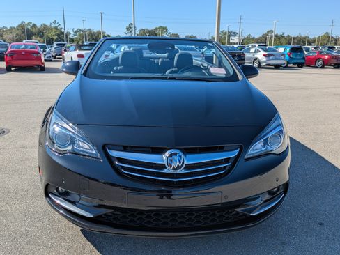 Used 2017 Buick Cascada Premium image 2