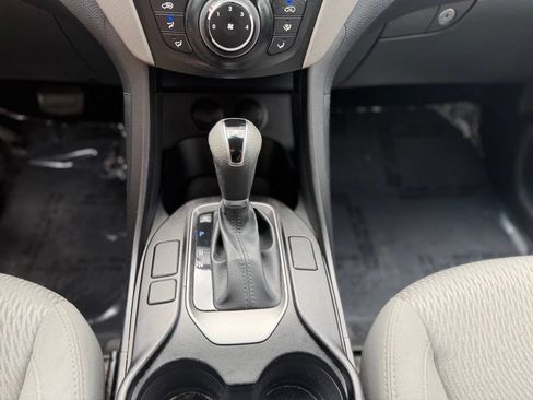 Used 2015 Hyundai Santa Fe Sport AWD/4WD image 23