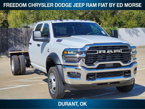 New 2026 RAM 5500 Tradesman w/ Chrome Appearance Group image 2