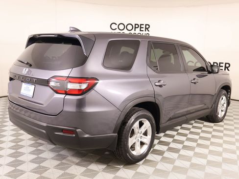 Used 2023 Honda Pilot LX image 20