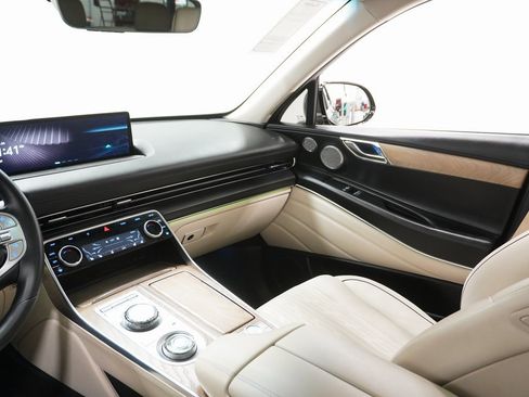 Used 2024 Genesis GV80 3.5T w/ Advanced Package image 20