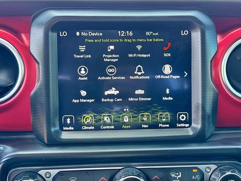 Used 2022 Jeep Gladiator Rubicon w/ LED Lighting Group AWD/4WD image 17