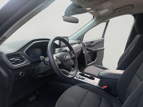Used 2025 Ford Escape Active AWD/4WD image 9