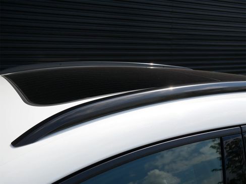 Used 2025 Porsche Macan image 25